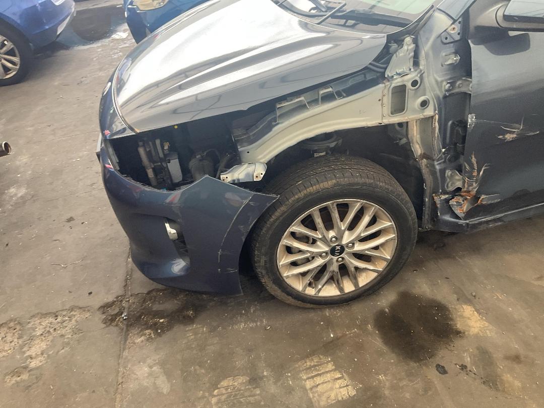 Photo '7' of KIA RIO EX