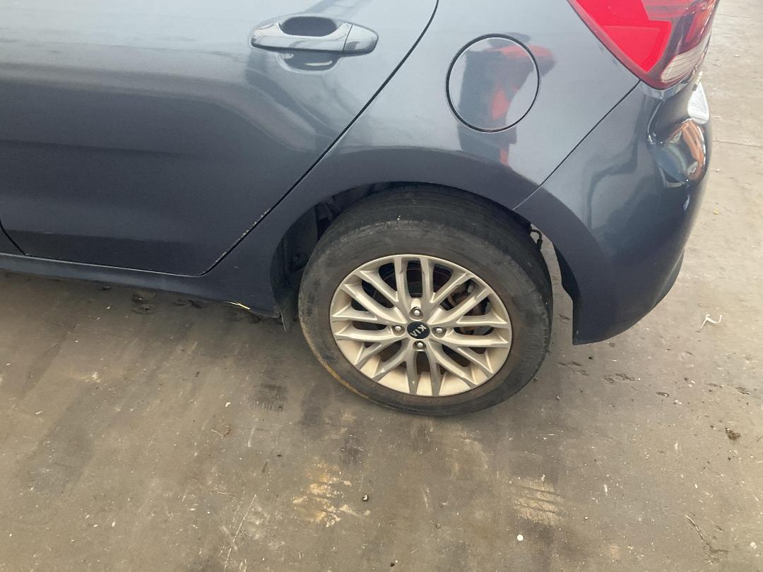 Photo '11' of KIA RIO EX