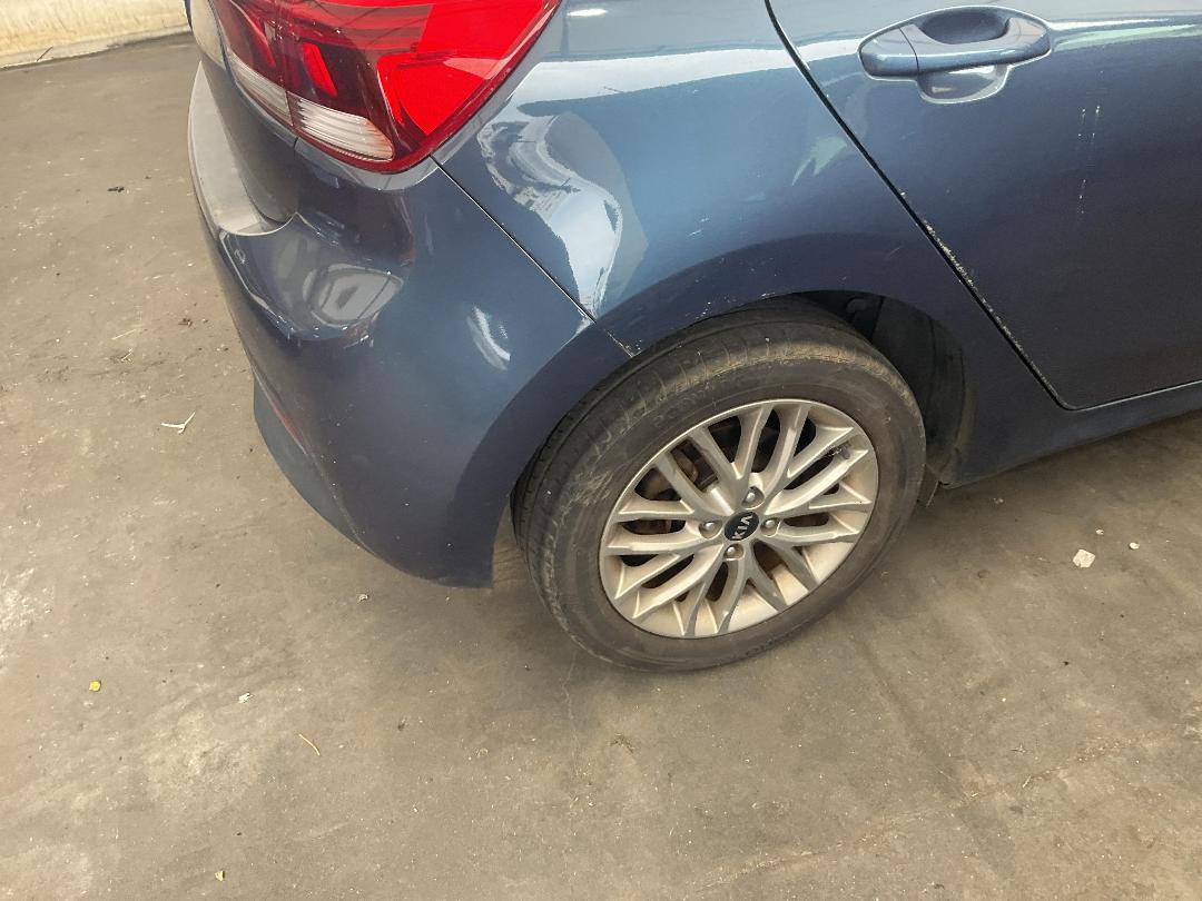 Photo '15' of KIA RIO EX