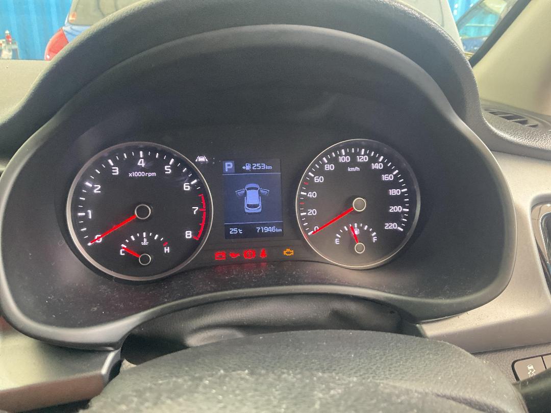 Photo '21' of KIA RIO EX