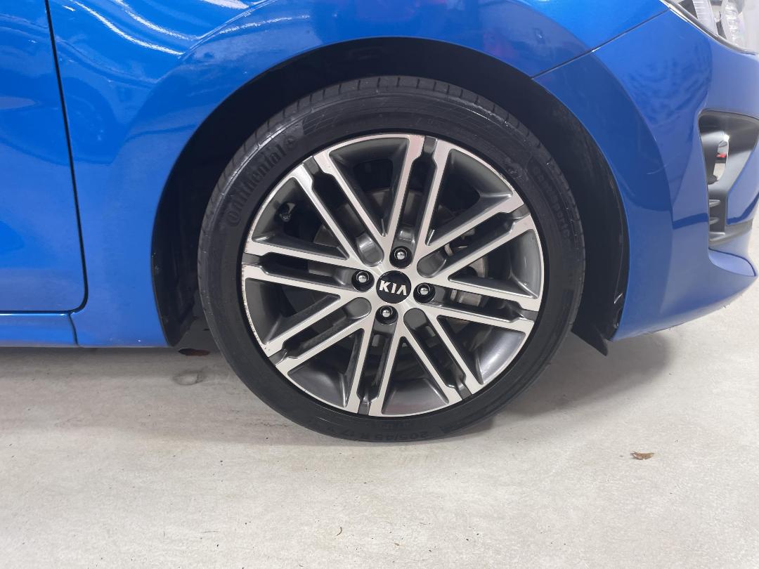 Photo '9' of KIA RIO