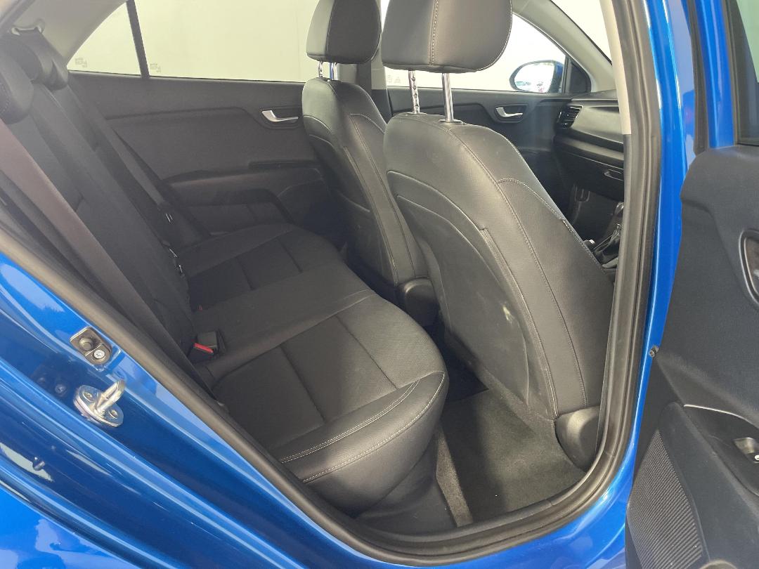 Photo '20' of KIA RIO