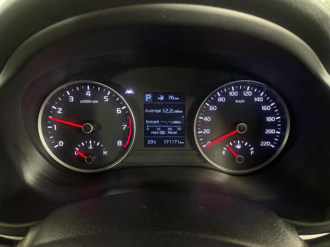 Photo '21' of KIA RIO