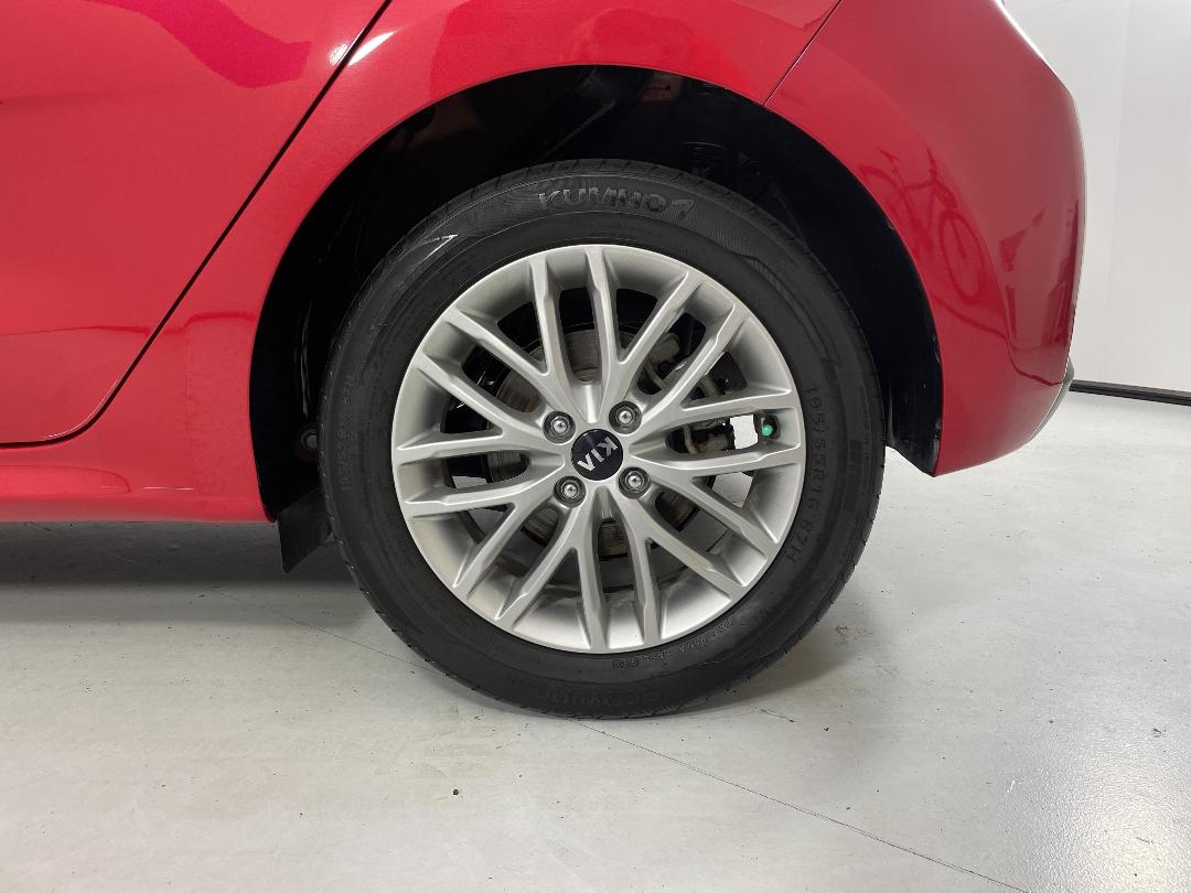 Photo '11' of KIA RIO