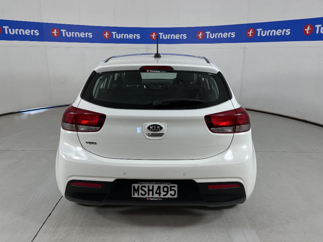 Photo '6' of KIA RIO