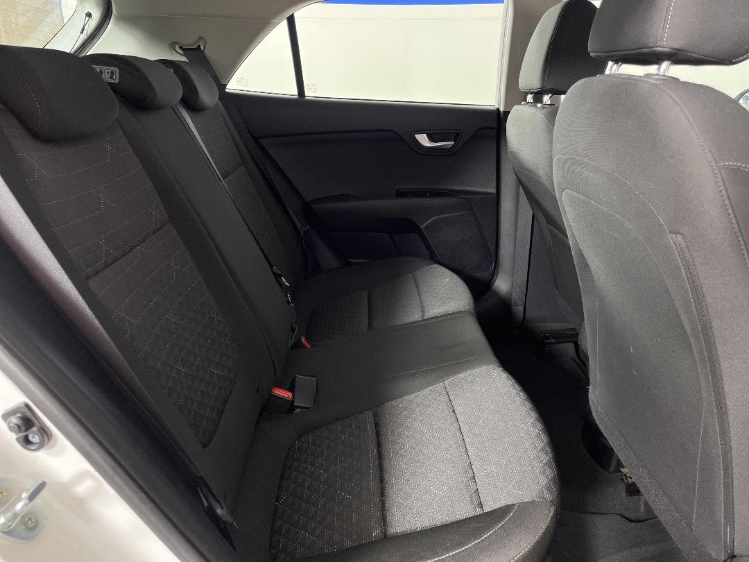 Photo '20' of KIA RIO