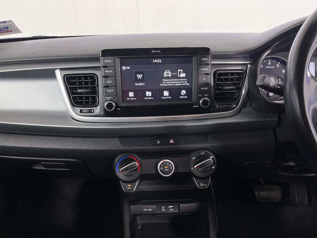 Photo '18' of KIA RIO