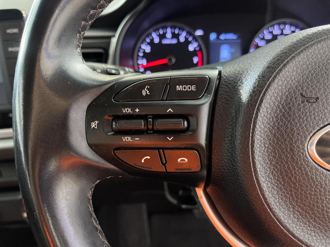 Photo '24' of KIA RIO