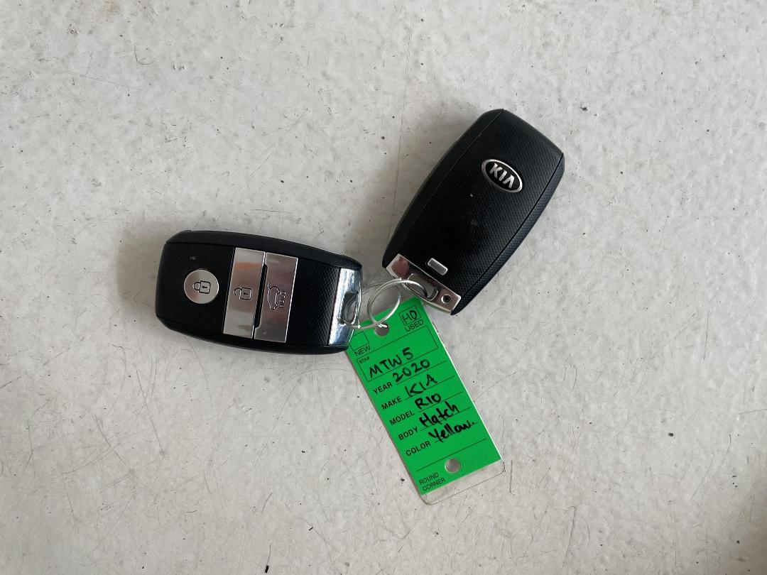 Photo '22' of KIA RIO