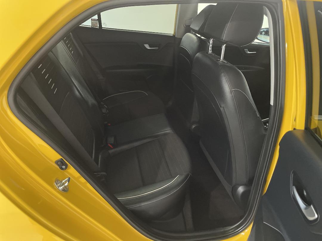 Photo '20' of KIA RIO