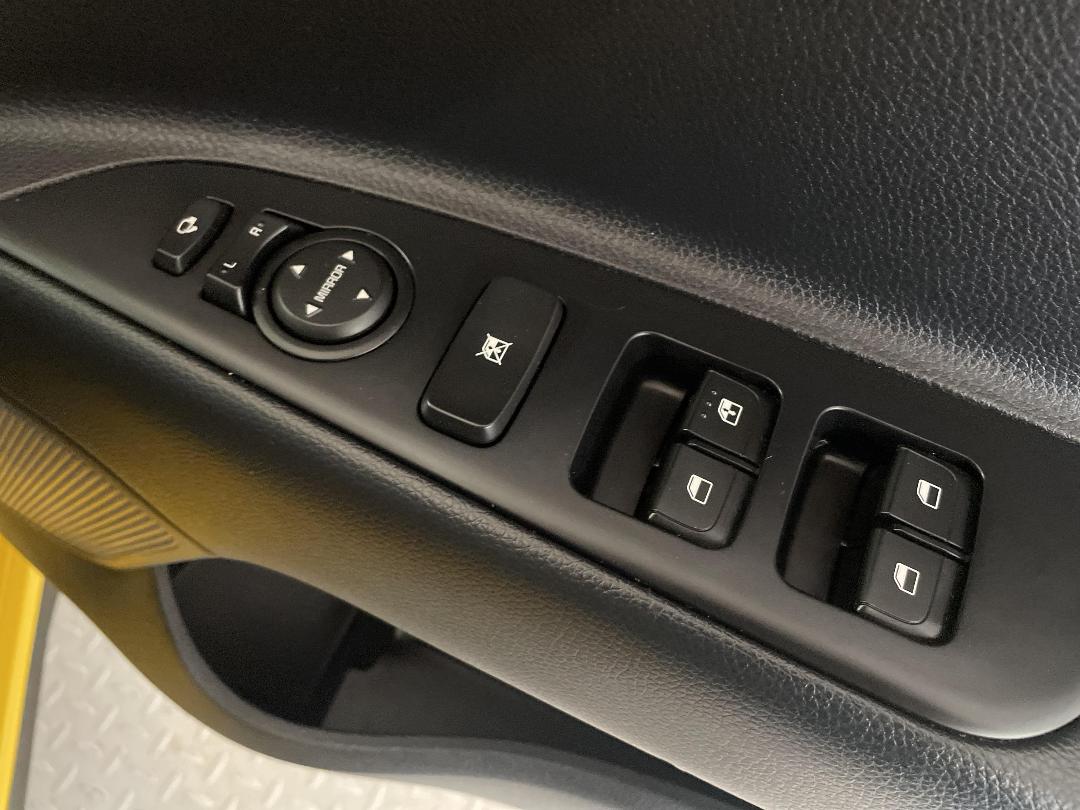 Photo '23' of KIA RIO