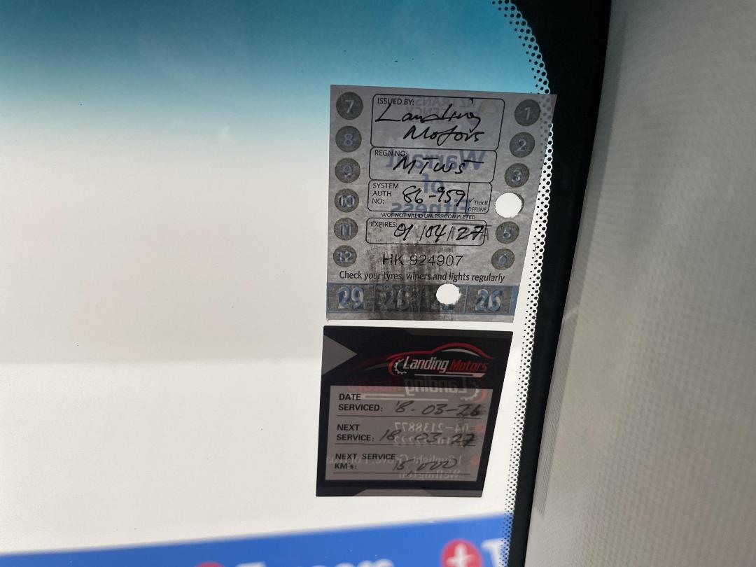 Photo '33' of KIA RIO