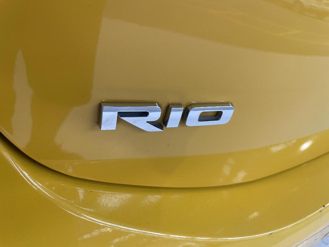 Photo '35' of KIA RIO
