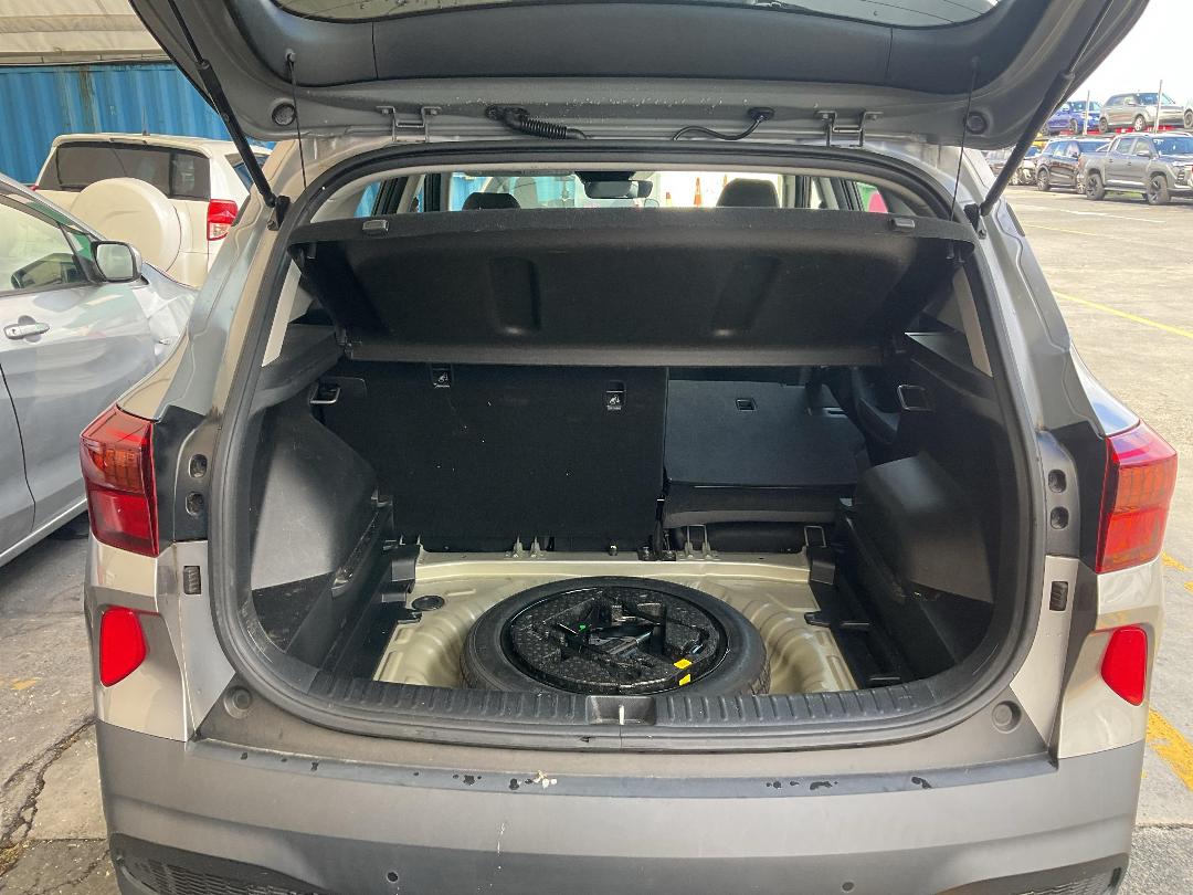 Photo '6' of KIA Seltos LX