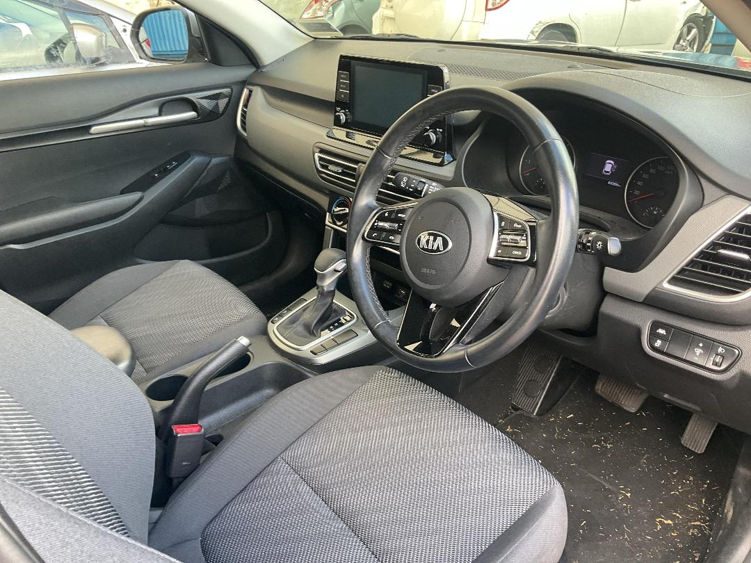 Photo '9' of KIA Seltos LX