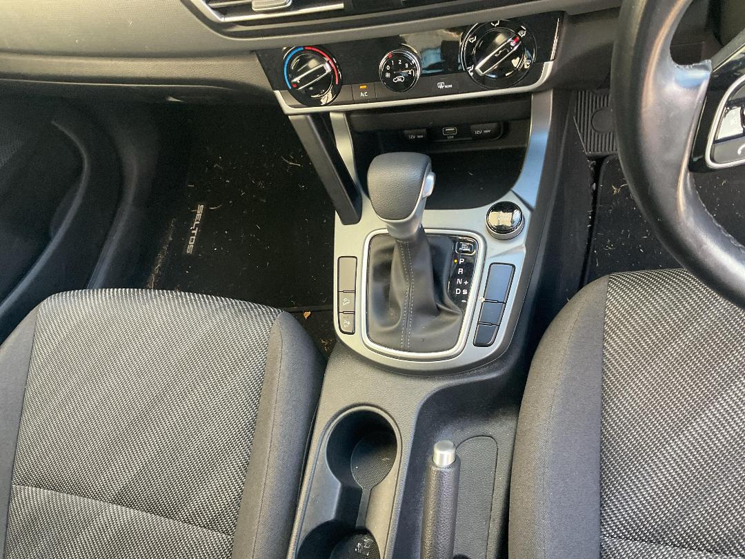 Photo '11' of KIA Seltos LX