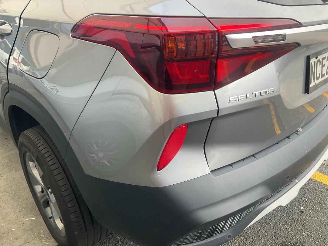 Photo '20' of KIA Seltos LX