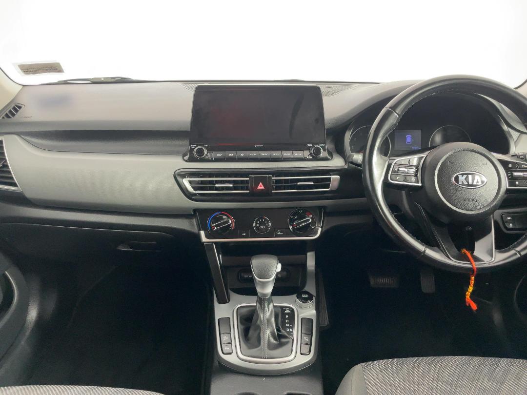 Photo '17' of KIA Seltos