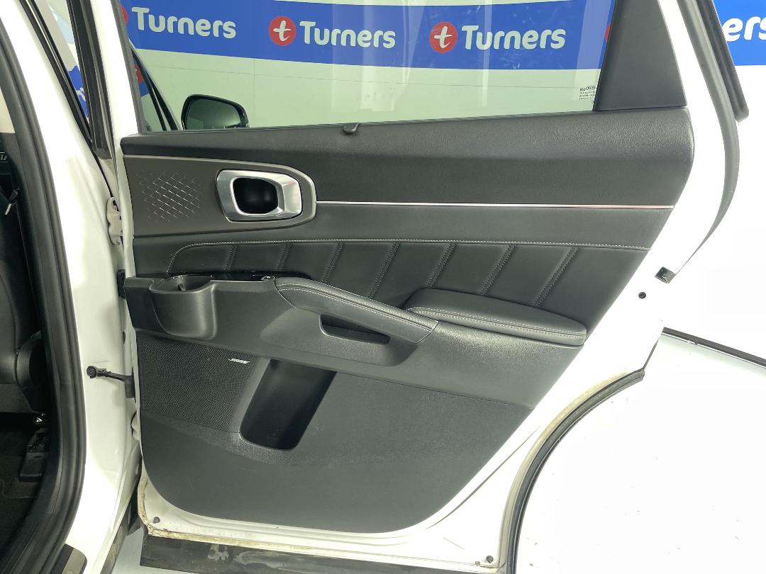 Photo '19' of KIA Sorento Photo '19' of KIA Sorento