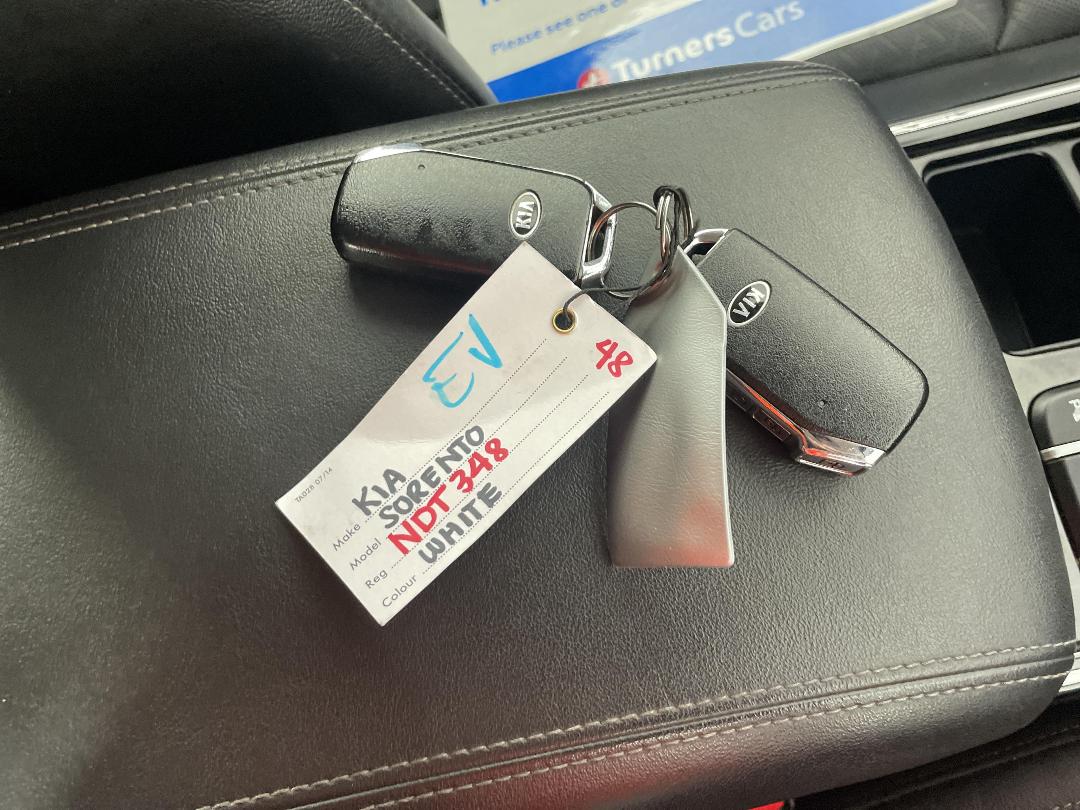 Photo '22' of KIA Sorento Photo '22' of KIA Sorento