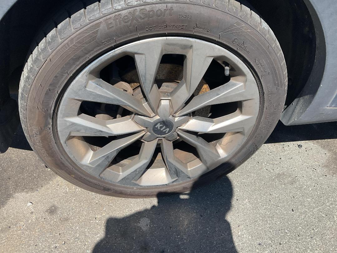 Photo '5' of KIA Sorento Premium Photo '5' of KIA Sorento Premium