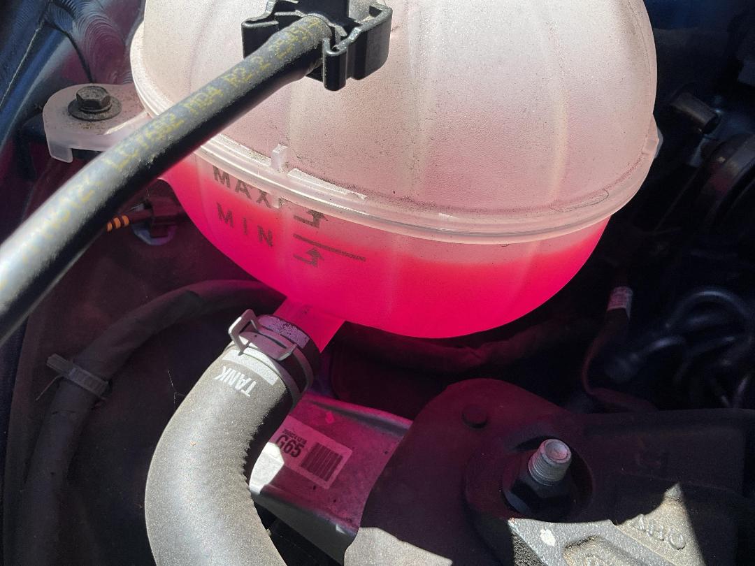 Photo '8' of KIA Sorento Premium Photo '8' of KIA Sorento Premium