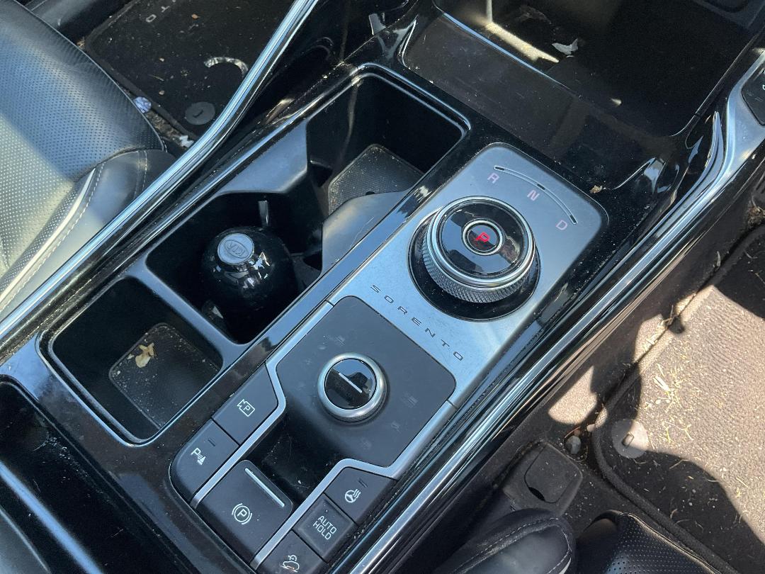 Photo '14' of KIA Sorento Premium Photo '14' of KIA Sorento Premium