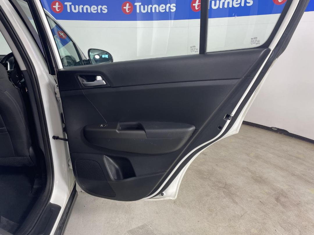 Photo '19' of KIA Sportage Photo '19' of KIA Sportage