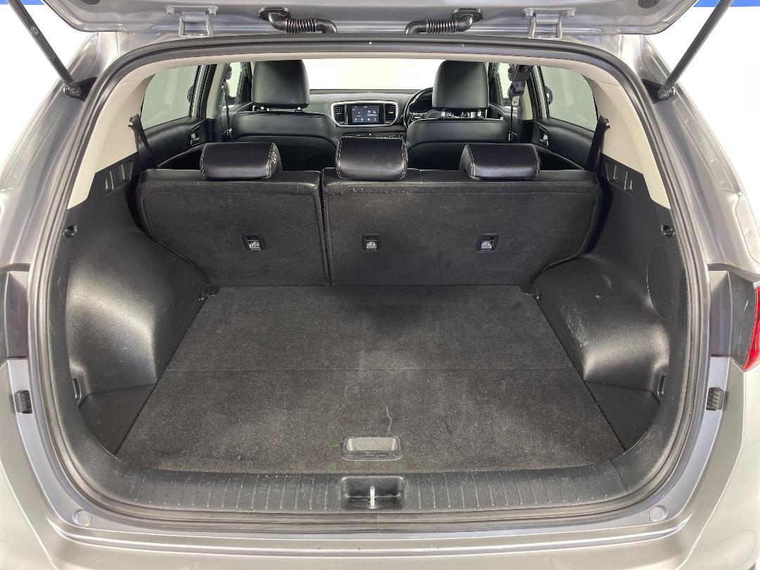 Photo '14' of KIA Sportage Photo '14' of KIA Sportage