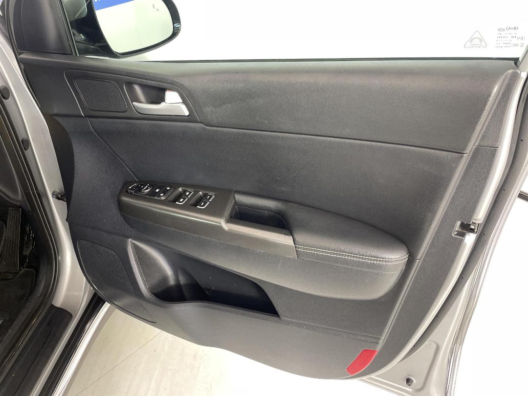 Photo '15' of KIA Sportage Photo '15' of KIA Sportage