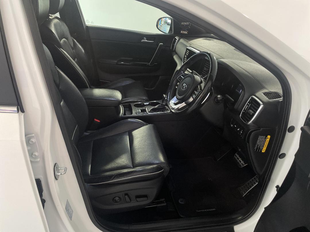 Photo '16' of KIA Sportage