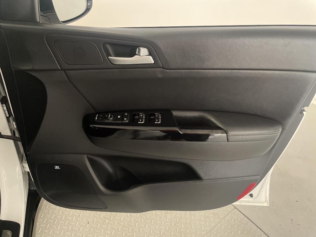 Photo '15' of KIA Sportage