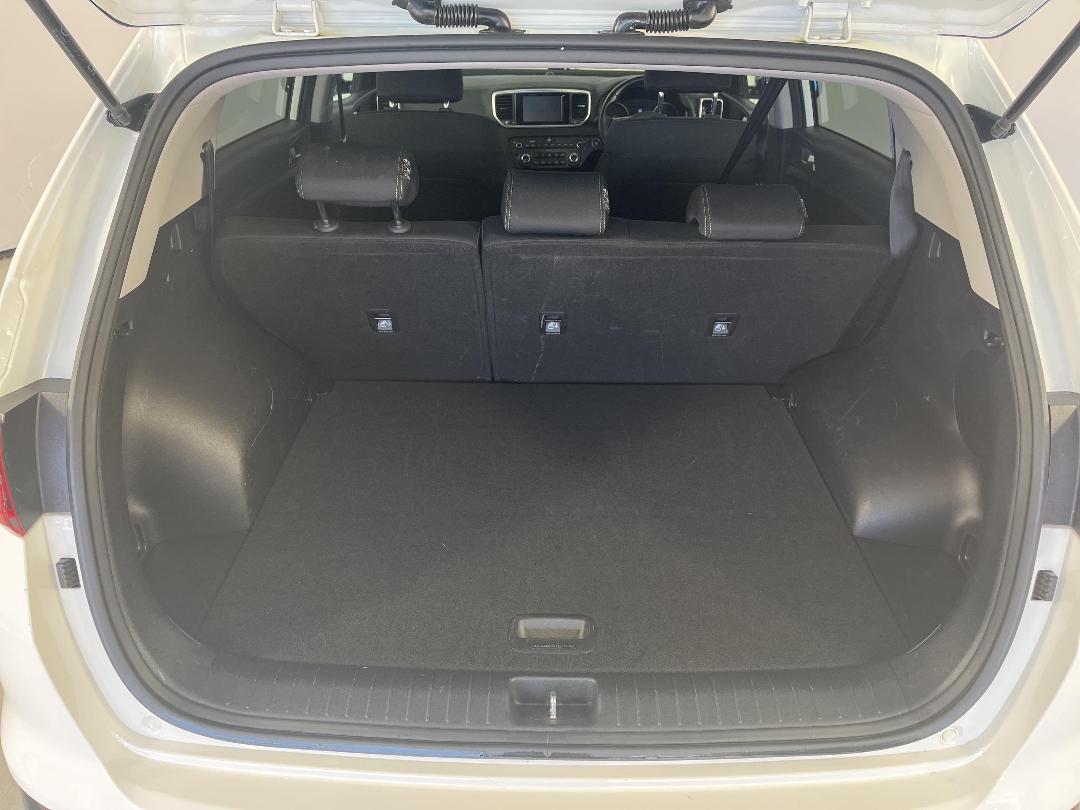 Photo '14' of KIA Sportage