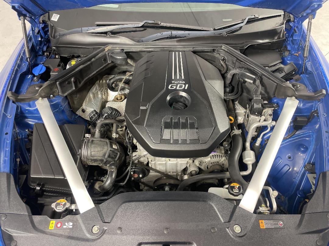 Photo '13' of KIA Stinger