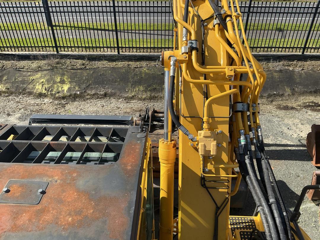 Photo '16' of Komatsu PC138US-11 Excavator Photo '16' of Komatsu PC138US-11 Excavator