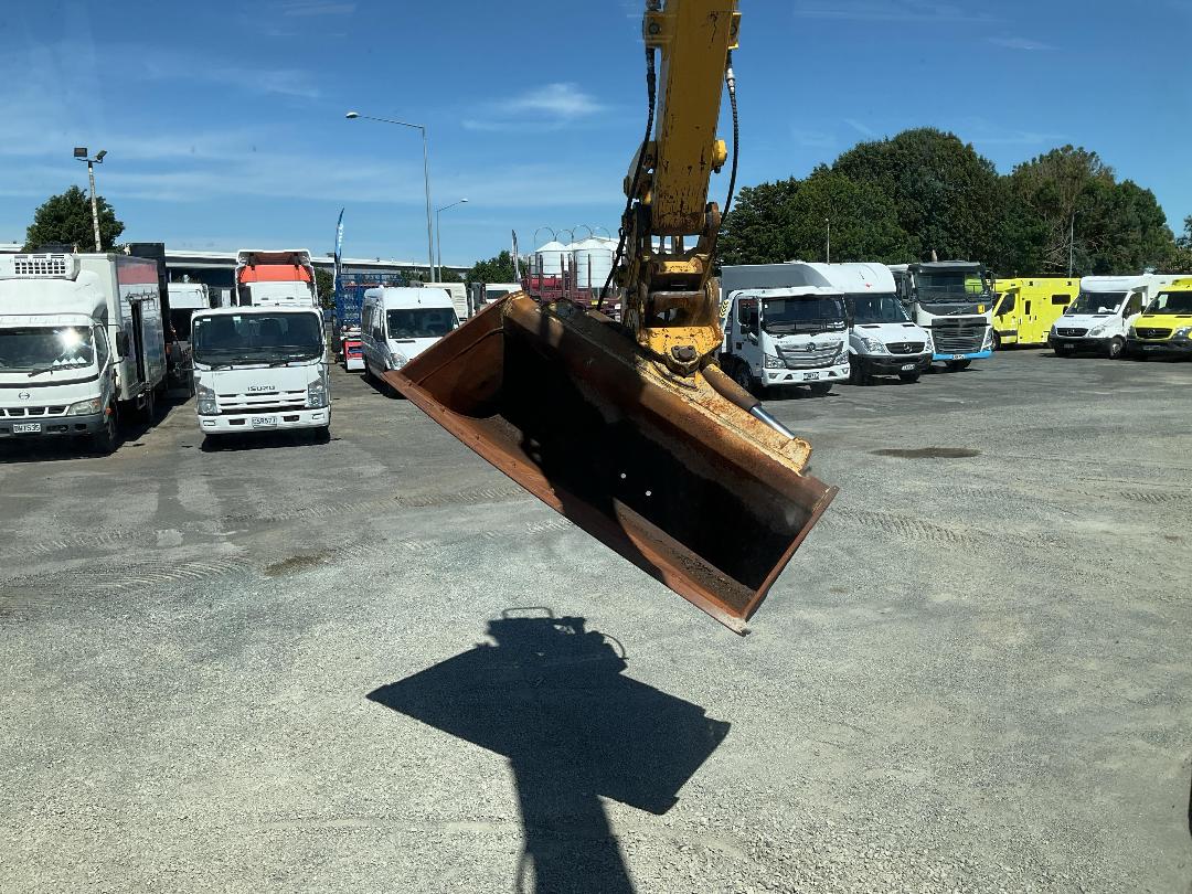 Photo '35' of Komatsu PC138US-11 Excavator Photo '35' of Komatsu PC138US-11 Excavator