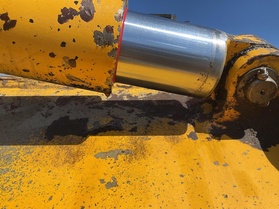 Photo '38' of Komatsu PC138US-11 Excavator Photo '38' of Komatsu PC138US-11 Excavator