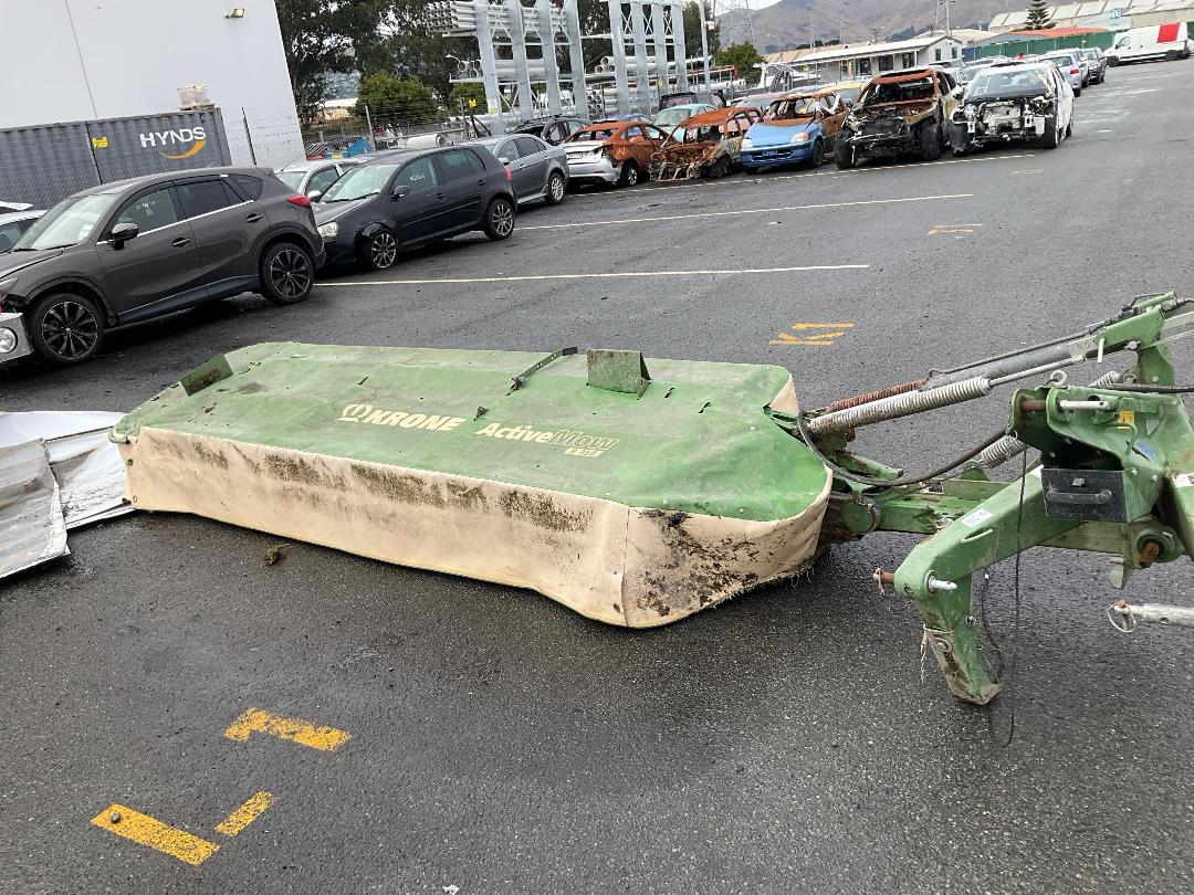 Photo '6' of Krone R360 9 Disc Bar rear mower Mower