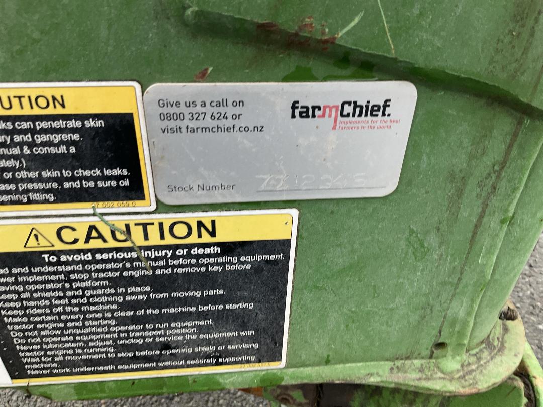 Photo '9' of Krone R360 9 Disc Bar rear mower Mower