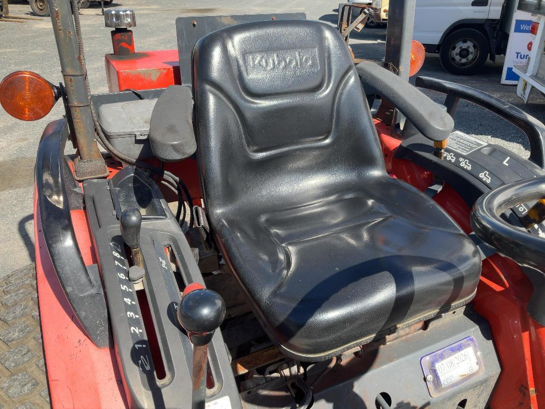 Photo '19' of Kubota B3150 Tractor