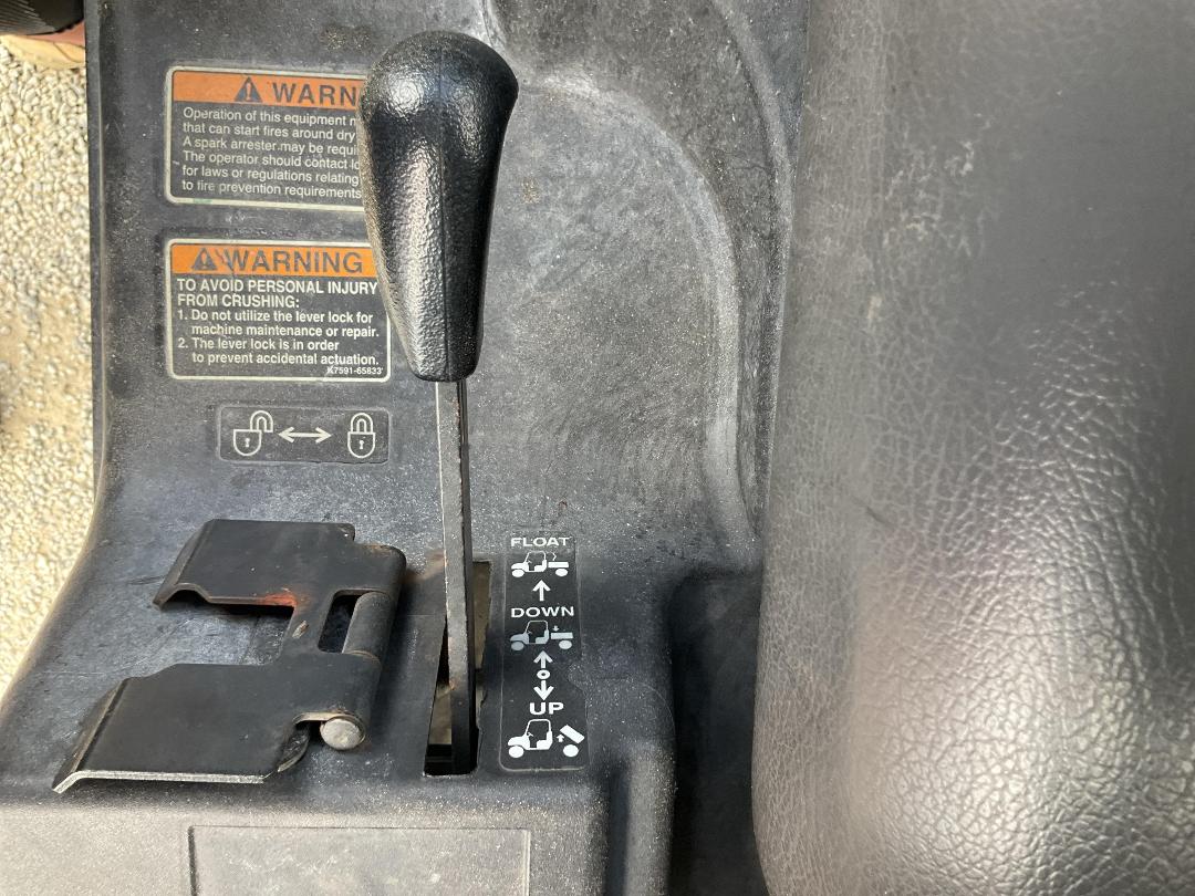 Photo '17' of Kubota RTVX900WORKSITE Photo '17' of Kubota RTVX900WORKSITE