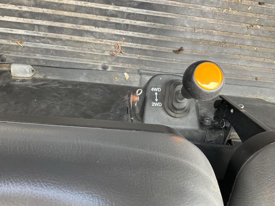 Photo '18' of Kubota RTVX900WORKSITE Photo '18' of Kubota RTVX900WORKSITE