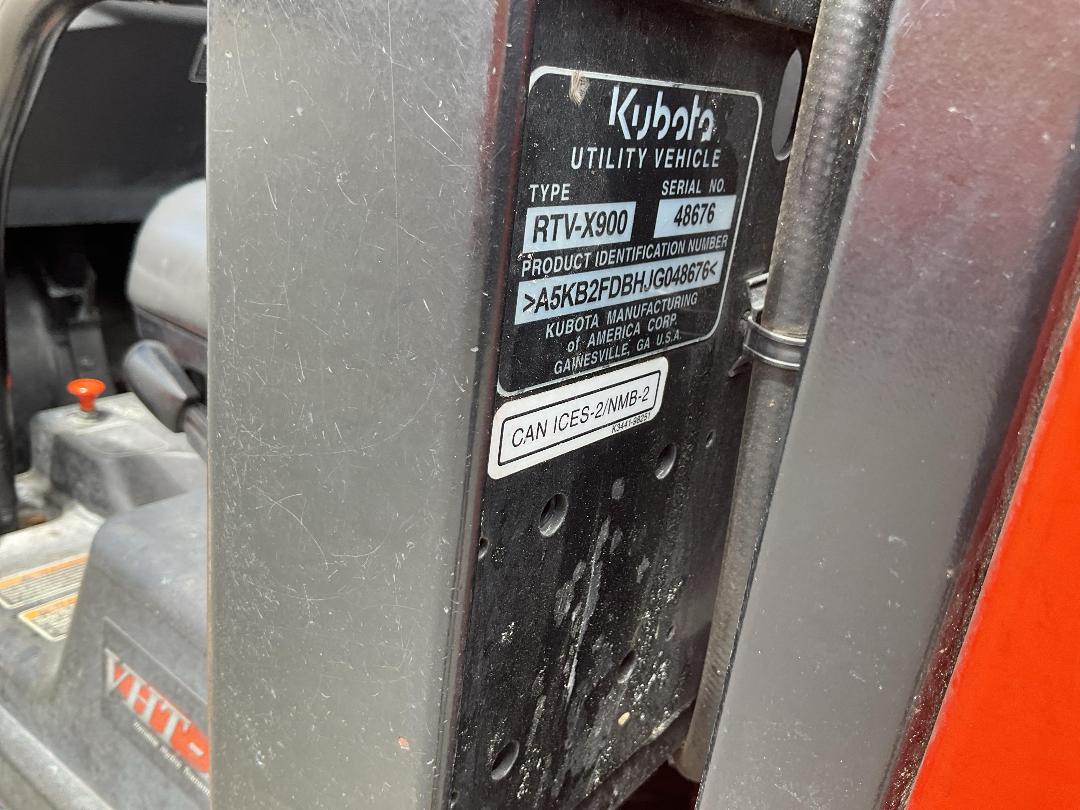 Photo '26' of Kubota RTVX900WORKSITE Photo '26' of Kubota RTVX900WORKSITE