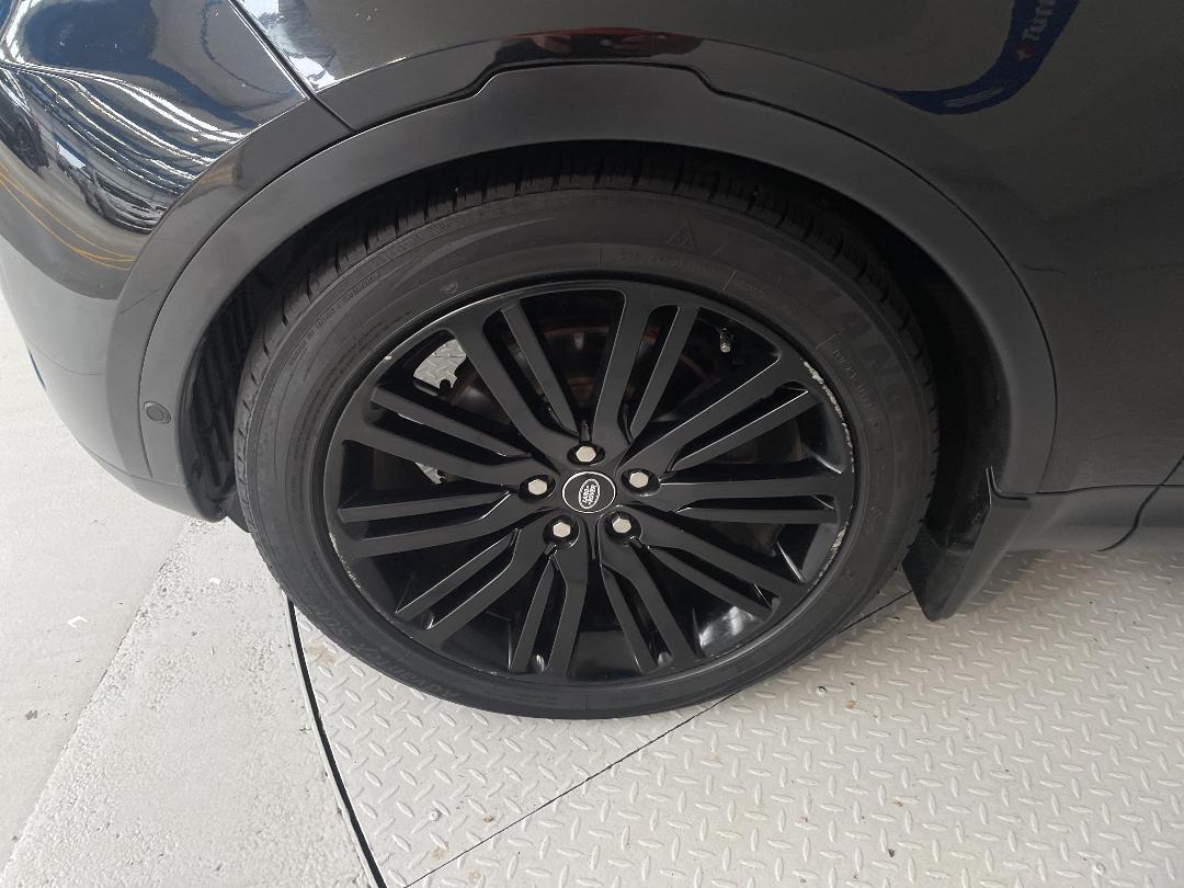 Photo '10' of Land Rover Discovery Photo '10' of Land Rover Discovery