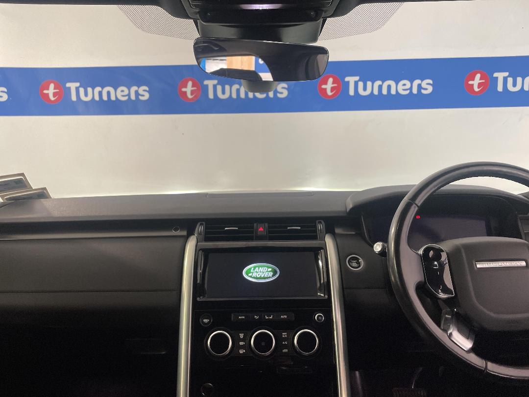 Photo '17' of Land Rover Discovery Photo '17' of Land Rover Discovery