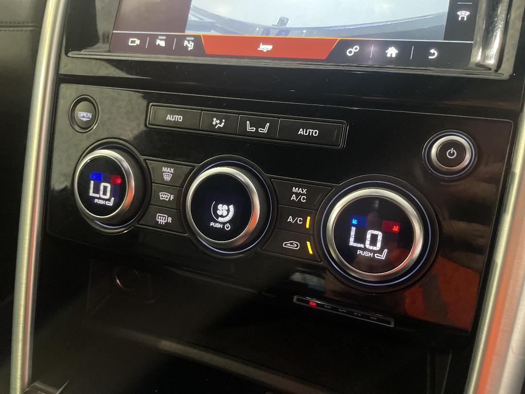 Photo '30' of Land Rover Discovery Photo '30' of Land Rover Discovery