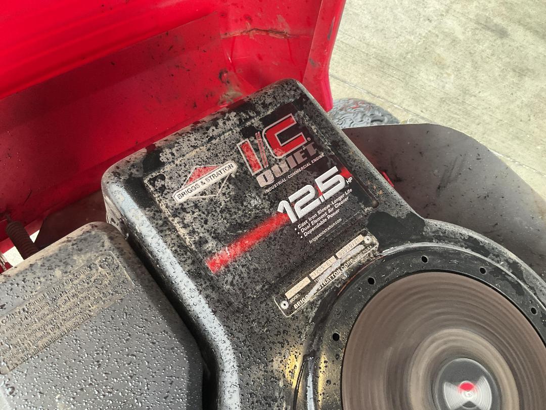 Photo '6' of Lawn master Countax c-series Ride On Mower