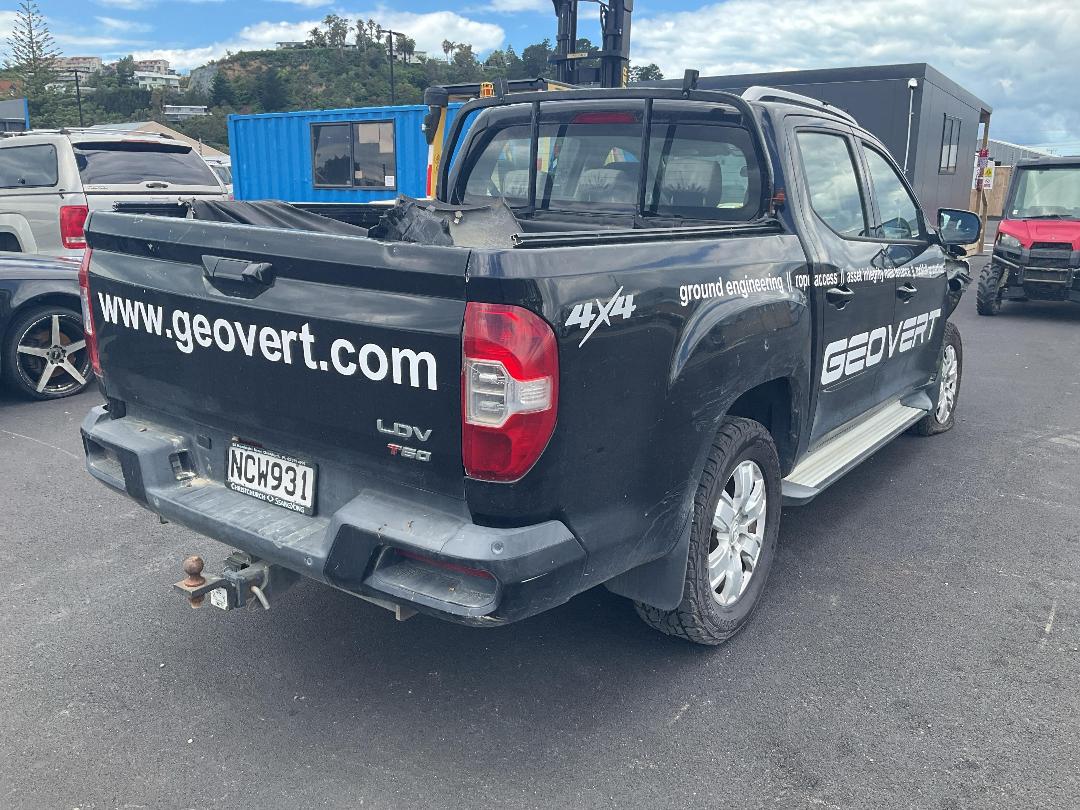 Photo '2' of LDV T60 4WD AT