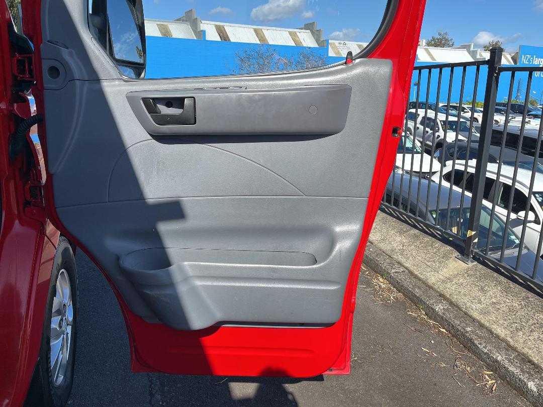 Photo '15' of LDV V80