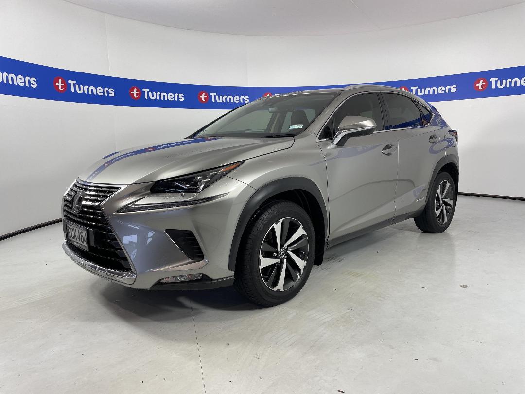 Photo '4' of Lexus NX300H